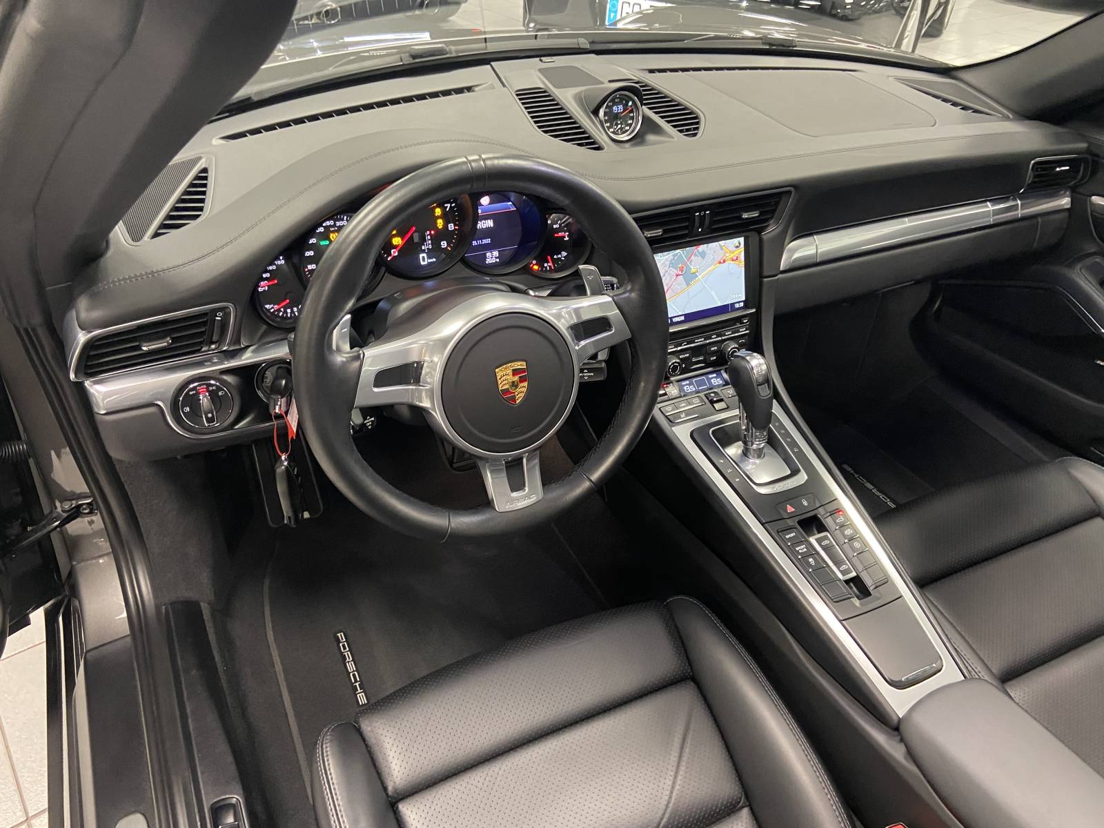 Nîmes : Découvrez notre large choix de Porsche Targa 4 PDK 991 d'occasion