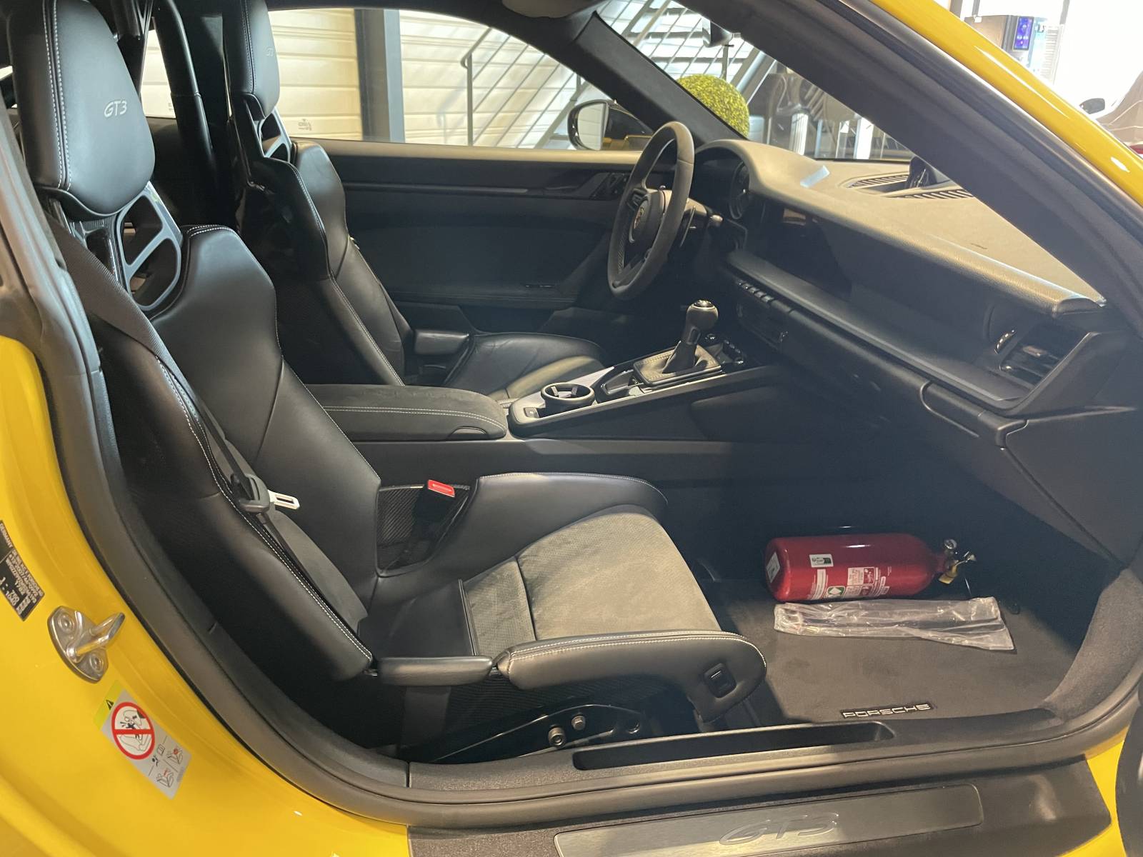 Rêvez grand : La Porsche 992 GT3 vous attend à Nîmes.