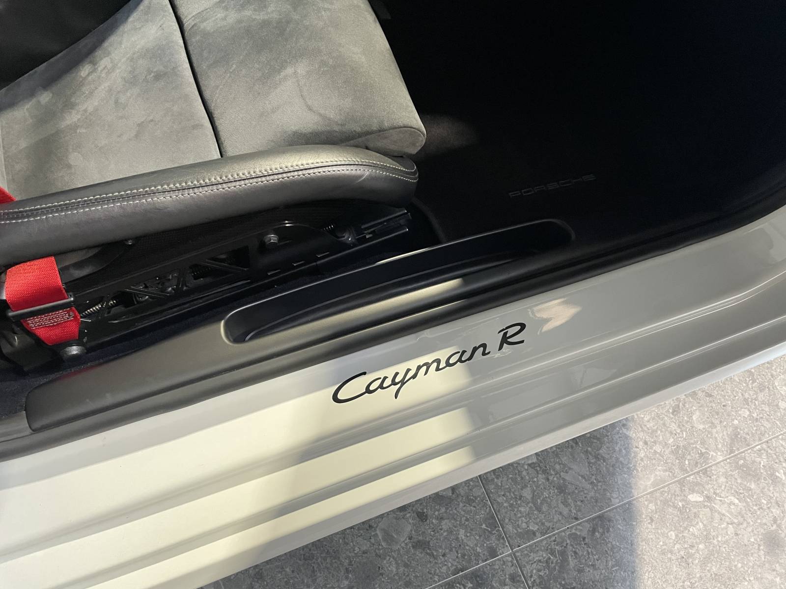 Achetez votre Porsche chez un spécialiste reconnu, basé à Nîmes dans le Gard.