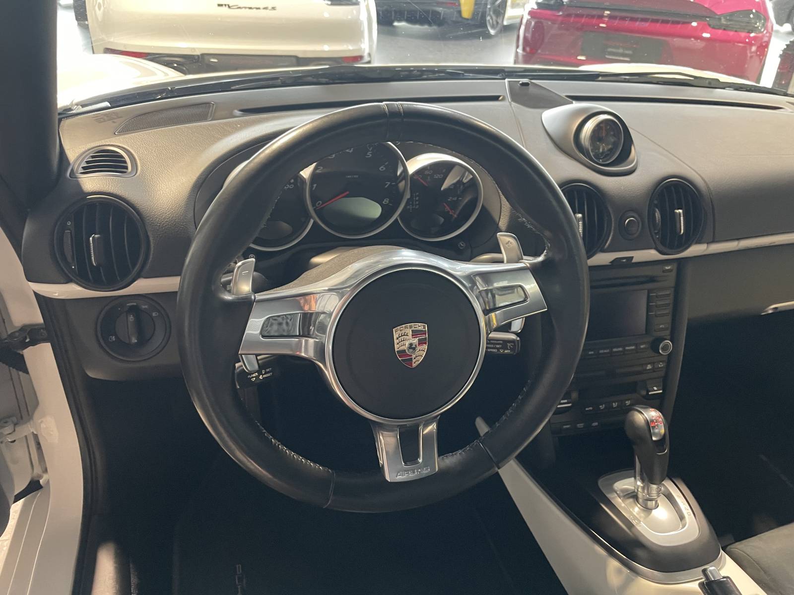 Cayman R 987 : Le plaisir de conduire à ciel ouvert, dans le Gard