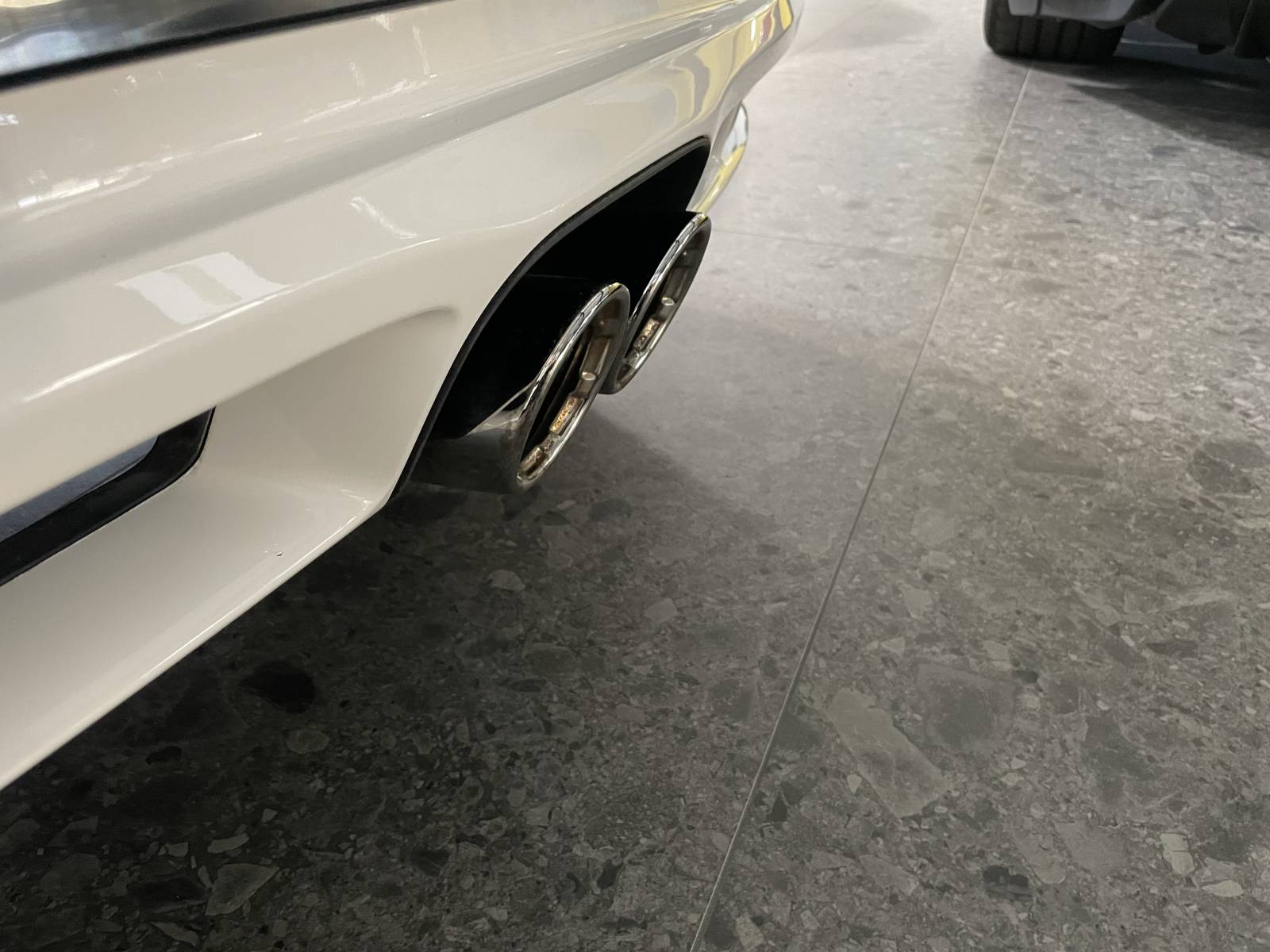 Cayman R 987 : Votre prochain compagnon de route vous attend