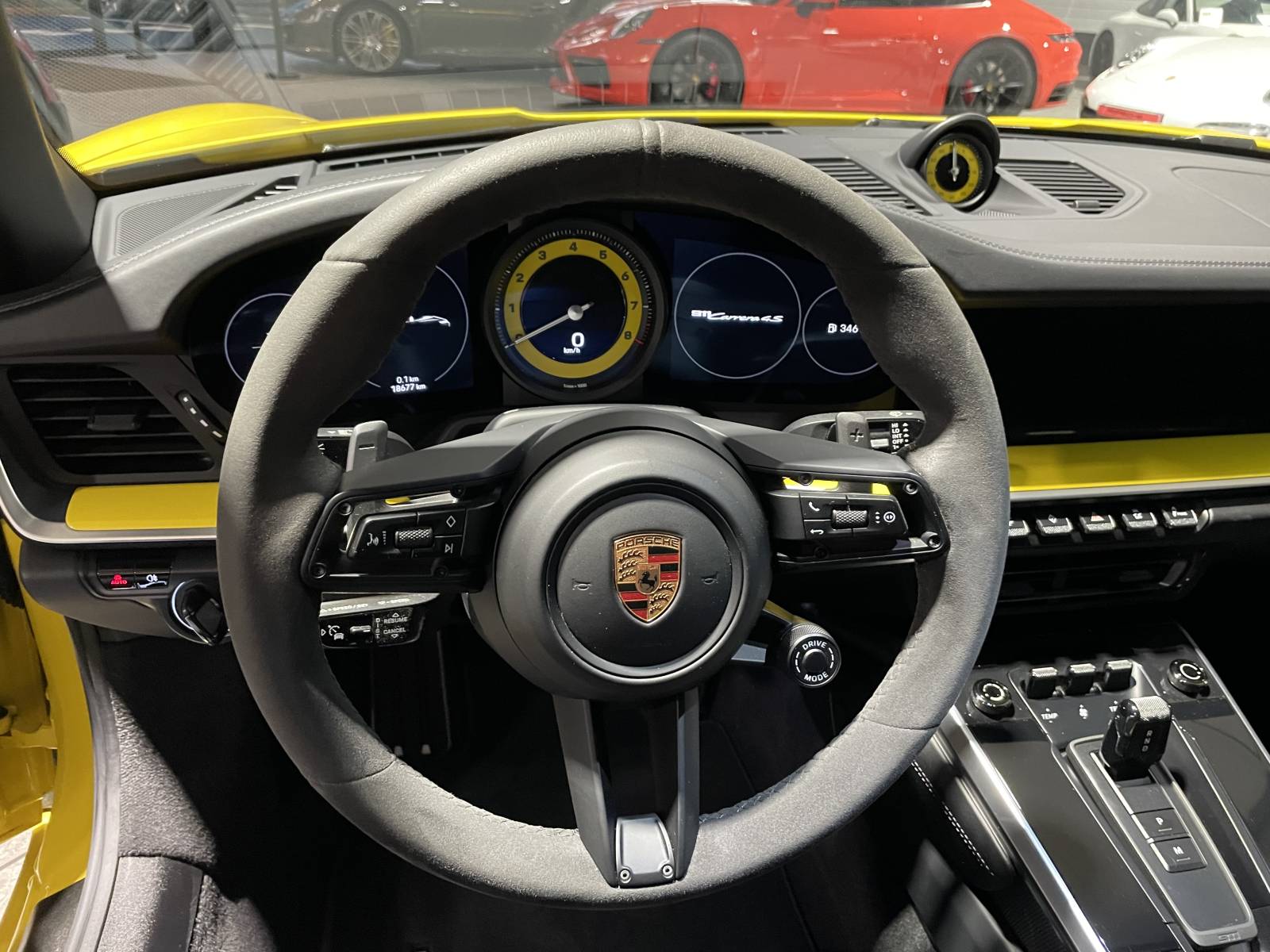 Porsche 992 Carrera 4S Cabriolet à vendre près d'Avignon : Venez l'essayer !
