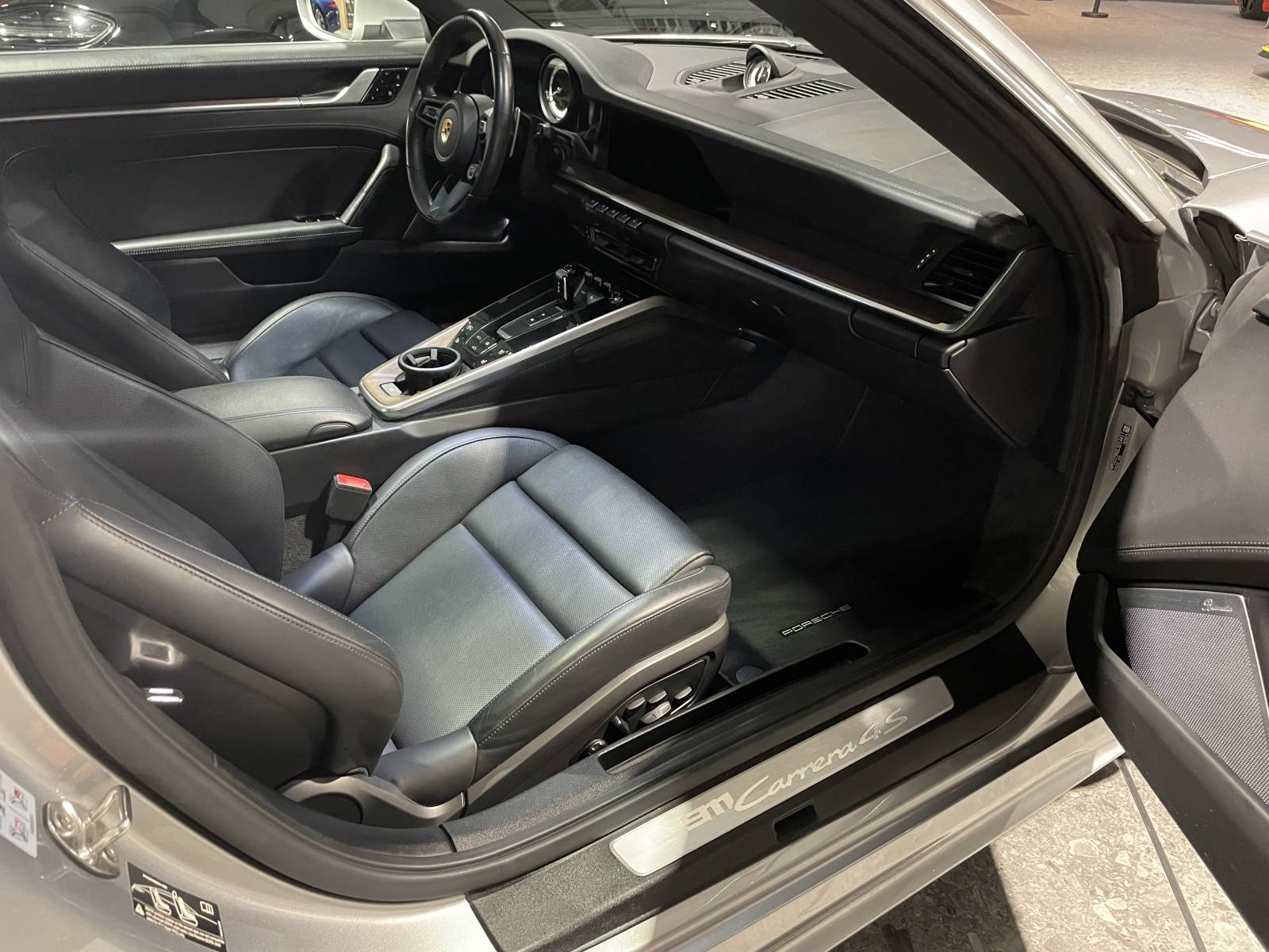 Porsche 992 Carrera 4S d'occasion à la vente près Avignon dans le Vaucluse