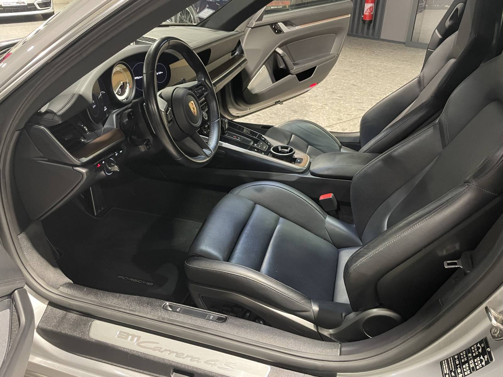 Porsche 992 Carrera 4S d'occasion à la vente près Avignon dans le Vaucluse