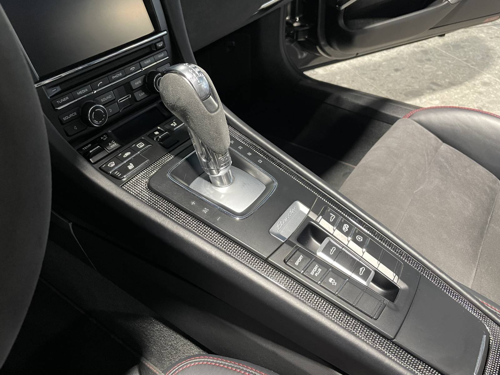 Un moment de pur plaisir au volant de votre Porsche.