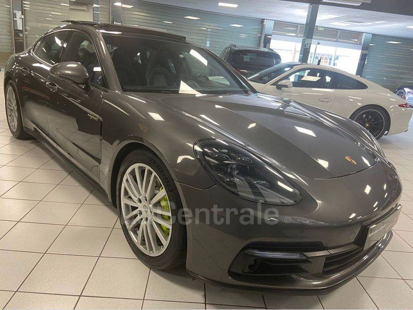 PORSCHE PANAMERA 4E-HYBRID 19CV.