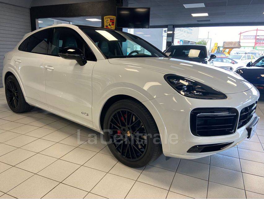 PORSCHE CAYENNE  GTS
