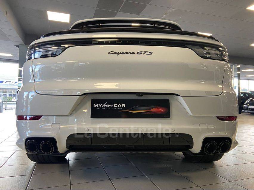 PORSCHE CAYENNE  GTS