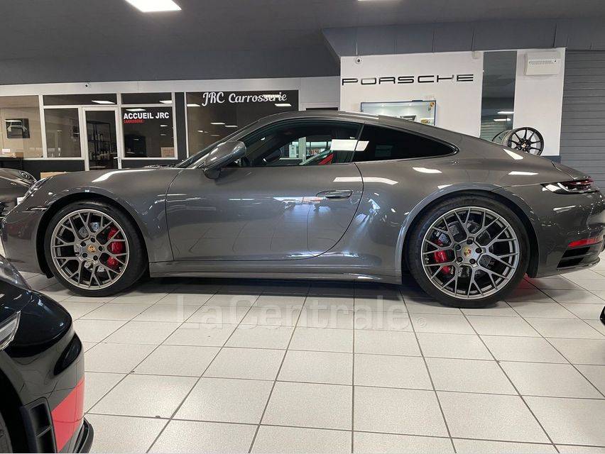 PORSCHE 911 CARRERA 992