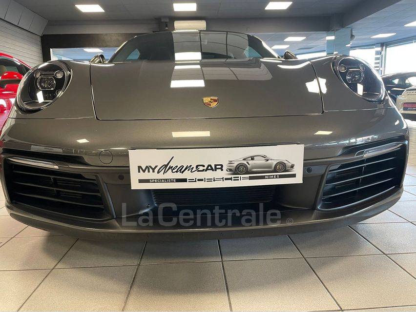 PORSCHE 911 CARRERA 992