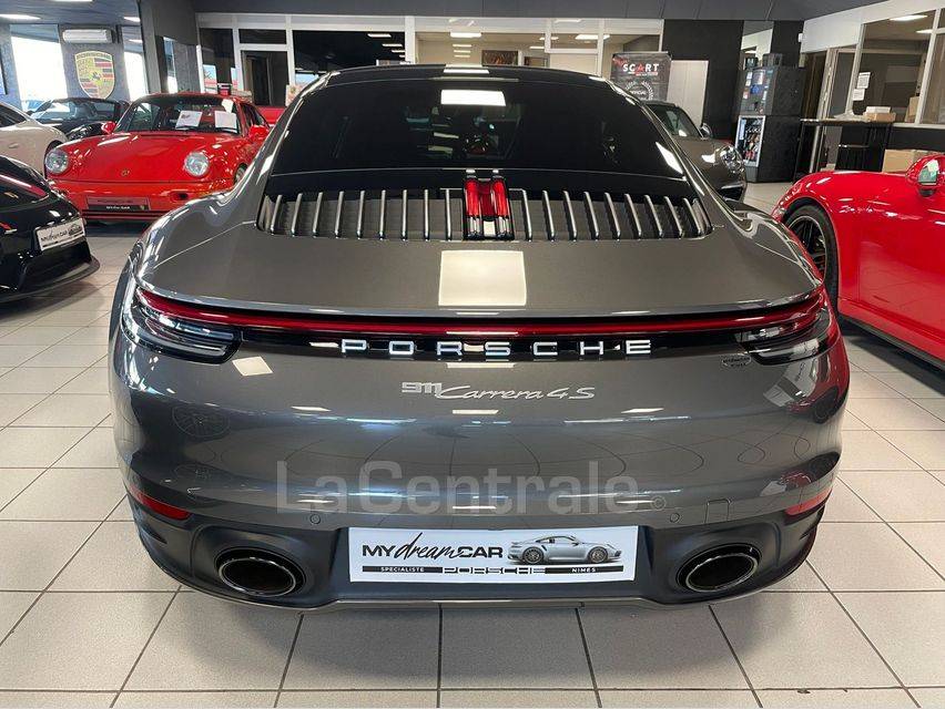 PORSCHE 911 CARRERA 992