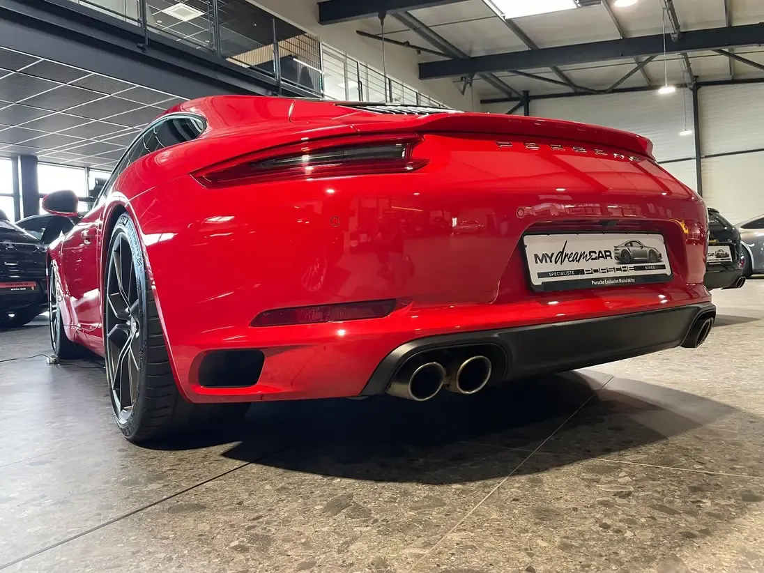 Moteur Flat-Six 3.0 l biturbo de 420 ch de la Porsche 911 991.2 Carrera S à Nîmes.