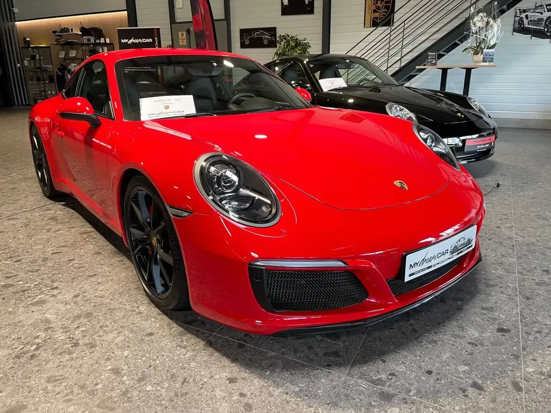 Ligne intemporelle de la Porsche 911 991.2 Carrera S en vente dans le Gard chez MY DREAM CAR.