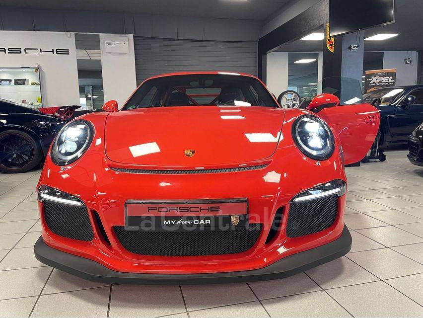 PORSCHE 911 GT3 RS 991
