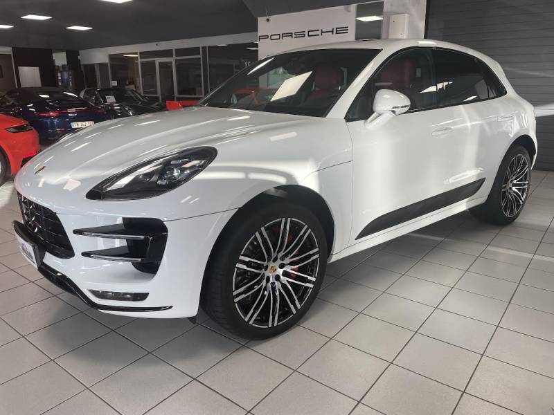 Porsche Macan 3.6 V6 Turbo pack performance  près de Montpellier dans l'Hérault