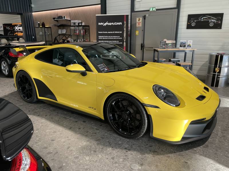 Porsche GT3 occasion Vaucluse : Admirez cette sportive d'exception en vente près d'Avignon.