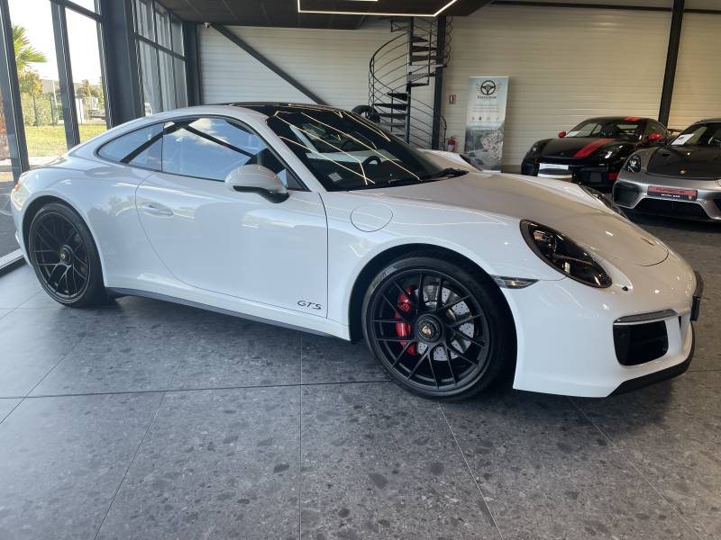 Détail de la face avant, l'opportunité d'acheter cette Porsche 991 Carrera 4 GTS occasion à Nîmes dans le Gard.