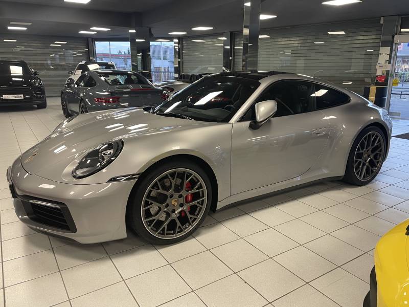 Porsche 992 Carrera 4S : Un rêve automobile à portée de main - Nîmes, Gard