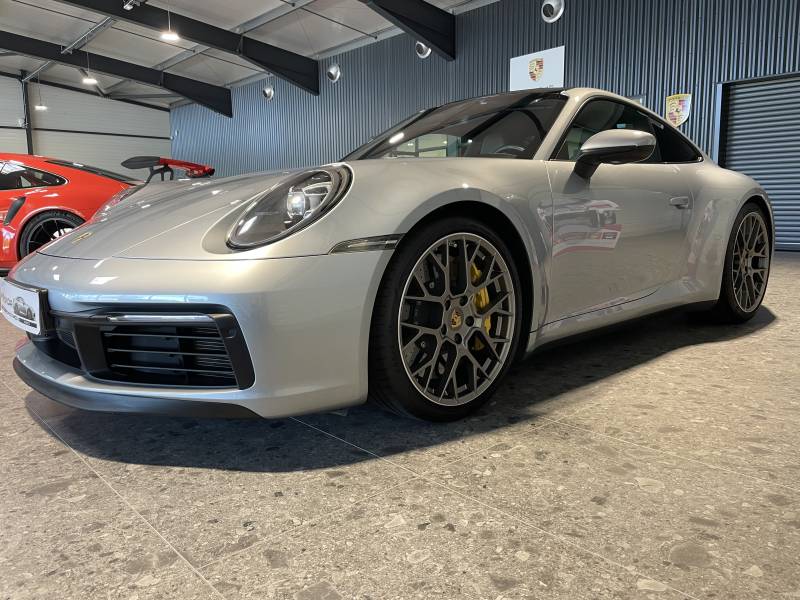 Sportive allemande à vendre : Porsche 992 Carrera S, état impeccable, près de Montpellier.