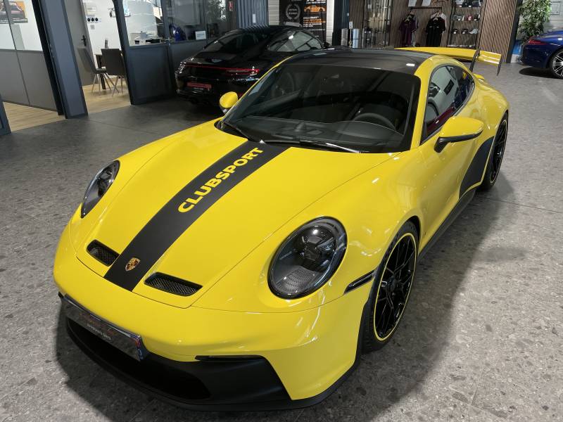 Porsche 992 GT3 d'occasion : La pureté de la performance à portée de main.