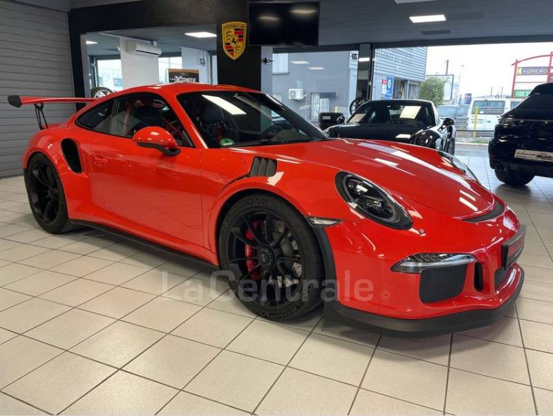 PORSCHE 911 GT3 RS 991