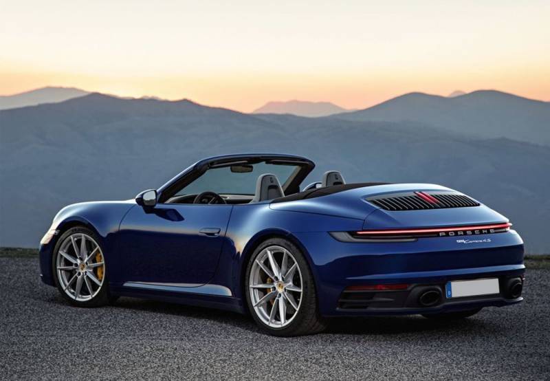 Louez une Porsche type 911 Carrera 4S Cabriolet pour une semaine dans notre garage à Nîmes